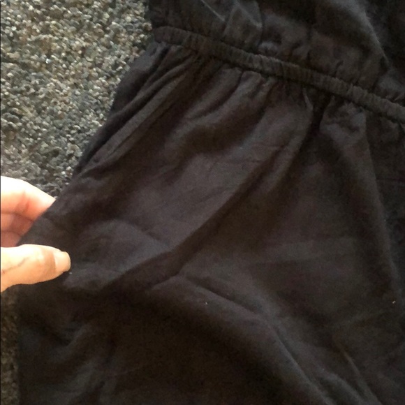 ☮️ H&M/ Essential Spaghetti Strap Romper ☮️ - Picture 3 of 8